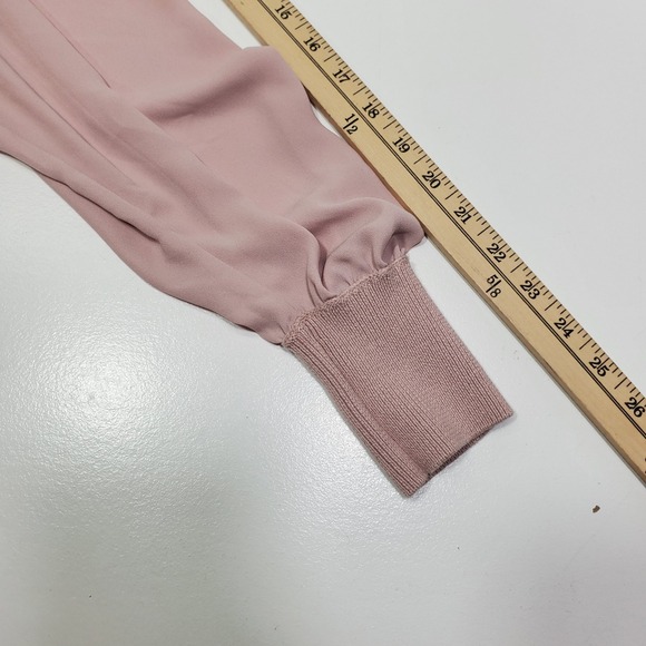 Loft Sweater women Size Medium Soft Blush Pink Long Sleeves Ribbed cuffs Office - Picture 9 of 9